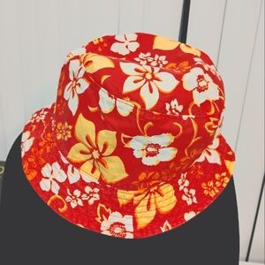 Floral Red and Yellow Kids Bucket Hat Panama 1972 Inner Pocket 21' Around